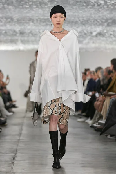 Look 35